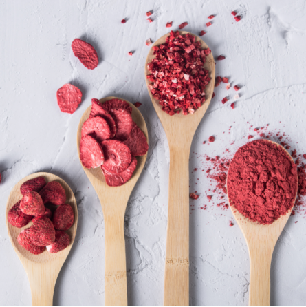 STRAWBERRIES SLICES FREEZE DRIED